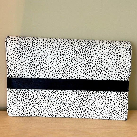 Thirty-One Laptop Sleeve - Picture 1 of 3